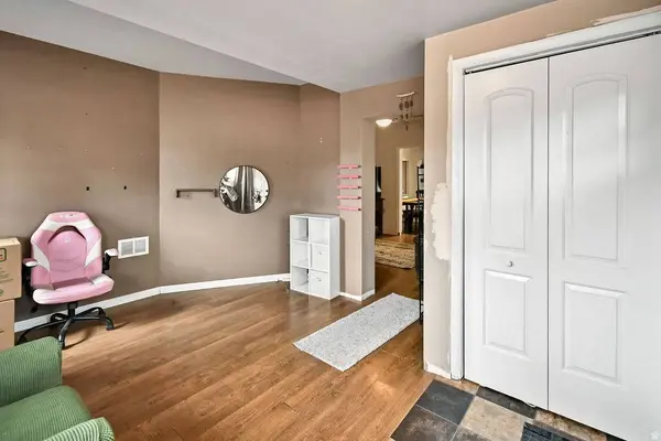 215 N MAIN ST, Glenwood, UT 84730