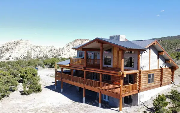 630 E Bullberry LN, Teasdale, UT 84773