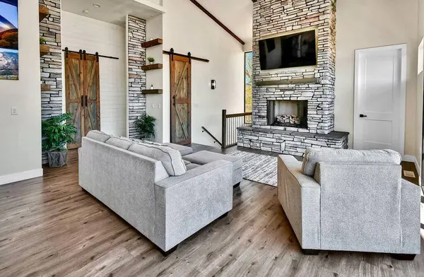 275 N 400 E, Annabella, UT 84711