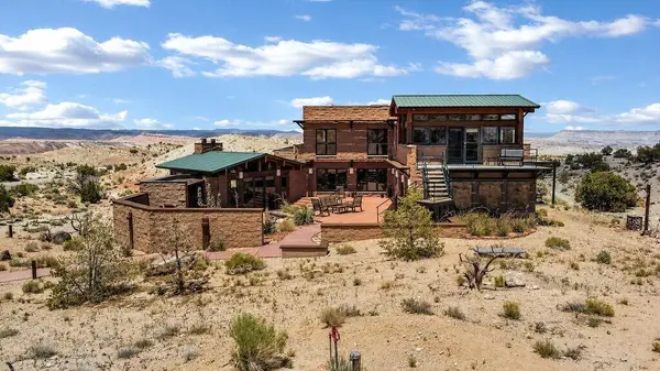 3995 S Desert Grave RD, Torrey, UT 84775