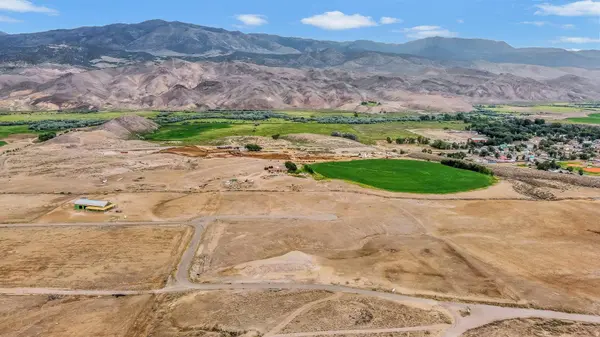 Parcel #01-0004-0869, Marysvale, UT 84750