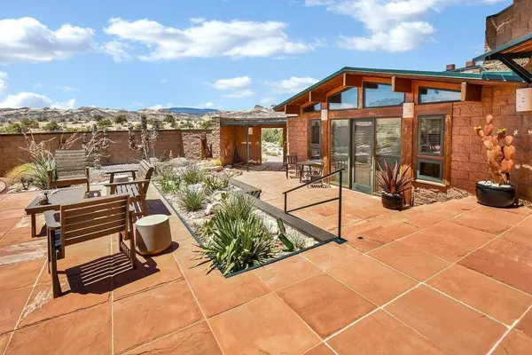 3995 S Desert Grave RD, Torrey, UT 84775