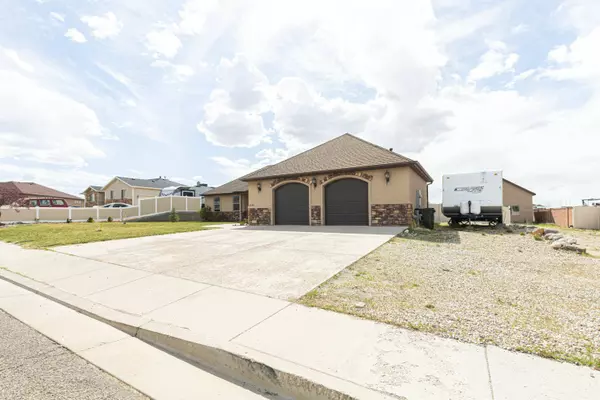 5095 N Ridge View CIR, Enoch, UT 84721