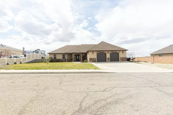 5095 N Ridge View CIR, Enoch, UT 84721