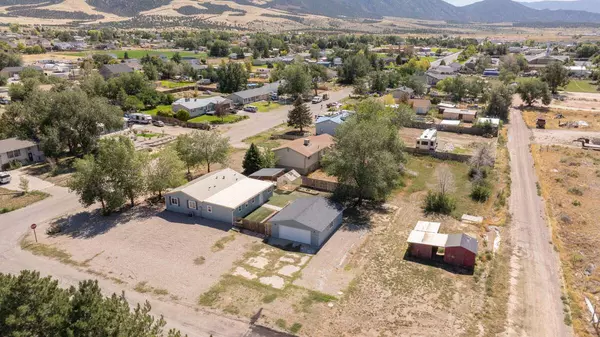 4975 N Tomahawk DR, Enoch, UT 84720