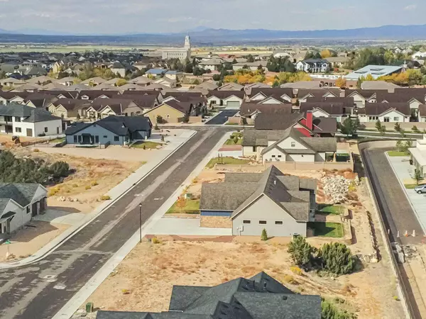 933 S Cliffs DR 38, Cedar City, UT 84720