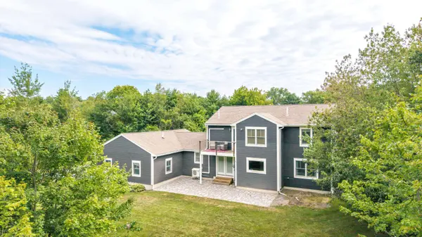 5 Plover LN, Scarborough, ME 04074