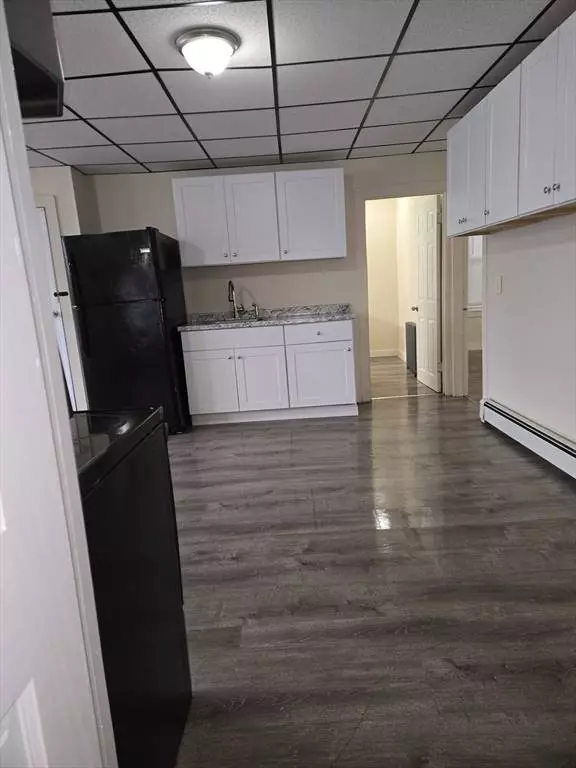 30 Chestnut St, Fitchburg, MA 01420