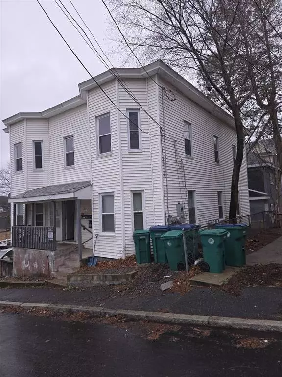 30 Chestnut St, Fitchburg, MA 01420