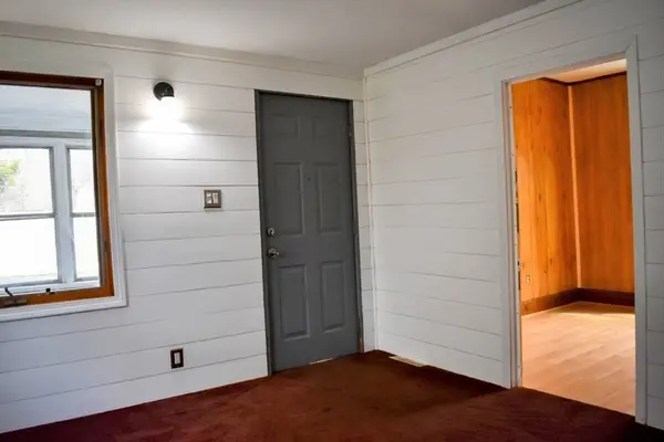 116 Pinckney St, Dracut, MA 01826