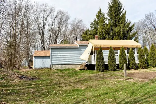 116 Pinckney St, Dracut, MA 01826