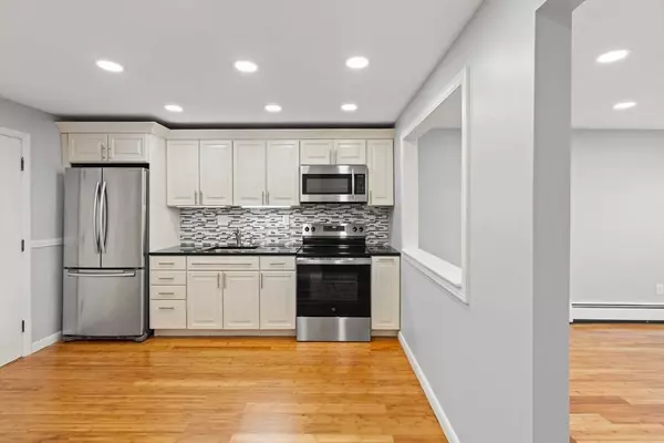 924 Main St #14, Woburn, MA 01801