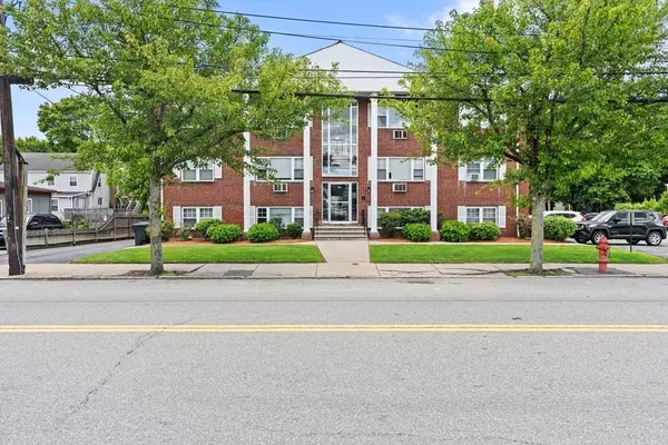 924 Main St #14, Woburn, MA 01801