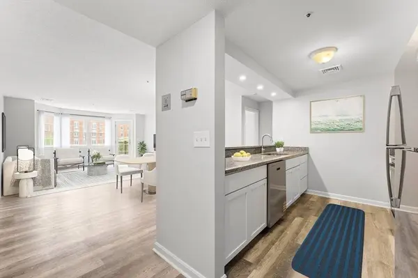 148 Main #c337, North Andover, MA 01845