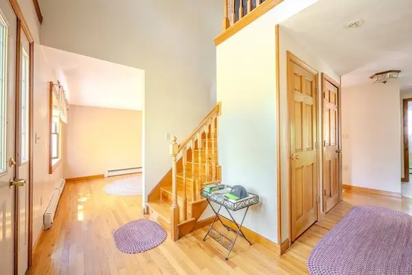 12 Jensen Ave, Chelmsford, MA 01824