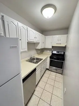 22 Kenmar Dr #194, Billerica, MA 01821