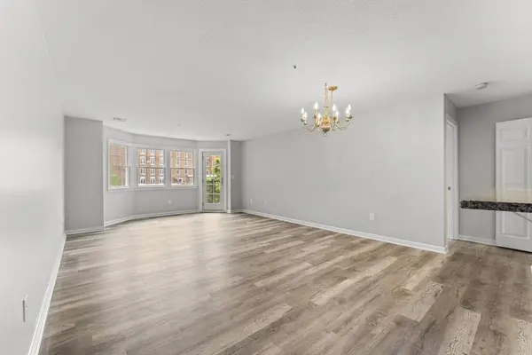 148 Main #c337, North Andover, MA 01845