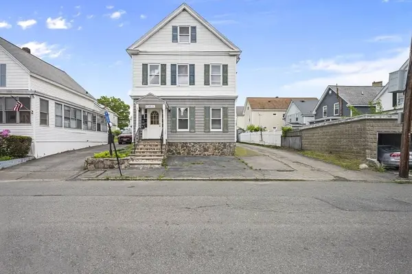 111 Gershom Ave, Lowell, MA 01854