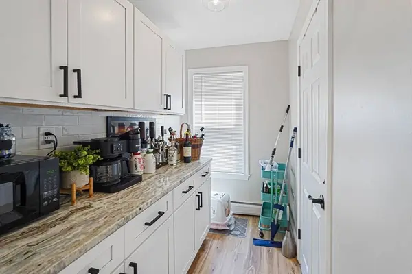 22 Tampa St, Worcester, MA 01604