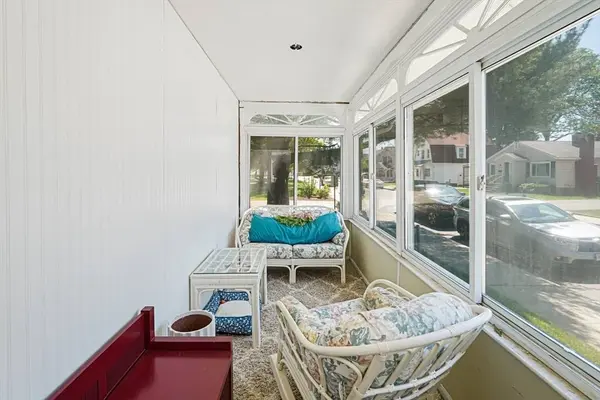 22 Tampa St, Worcester, MA 01604