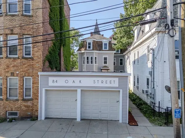84 Oak St, Lawrence, MA 01841