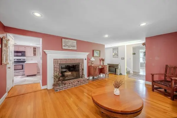75 Ridge St, Arlington, MA 02474