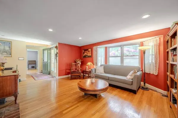 75 Ridge St, Arlington, MA 02474