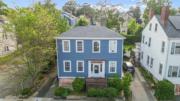 295-297 Pleasant St, New Bedford, MA 02740