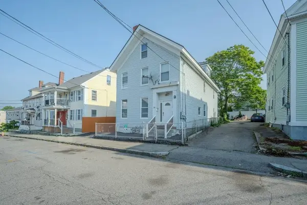 36 3rd St, Lowell, MA 01850