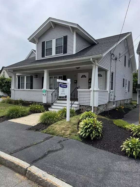 18 Dana St #2, Lowell, MA 01850