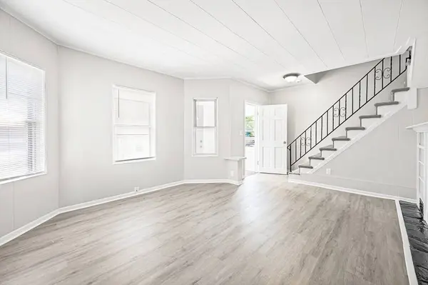 1 Dalton St, Lowell, MA 01850