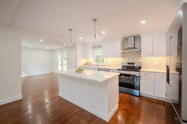 76 Plain Road, Westford, MA 01886