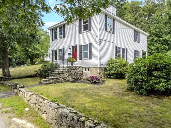 2 Scenic Rd, Peabody, MA 01960