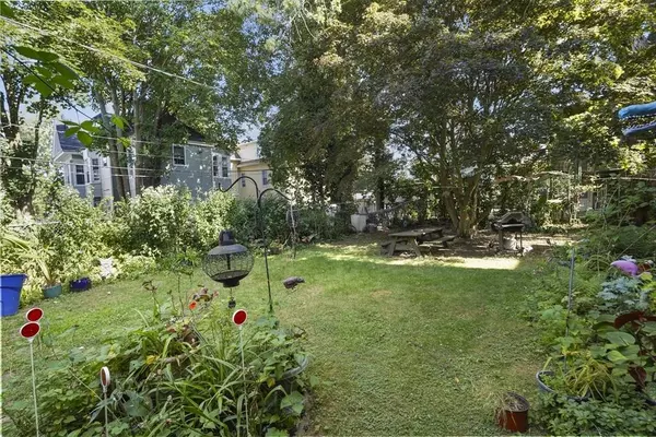 46 S 6th St, New Bedford, MA 02740