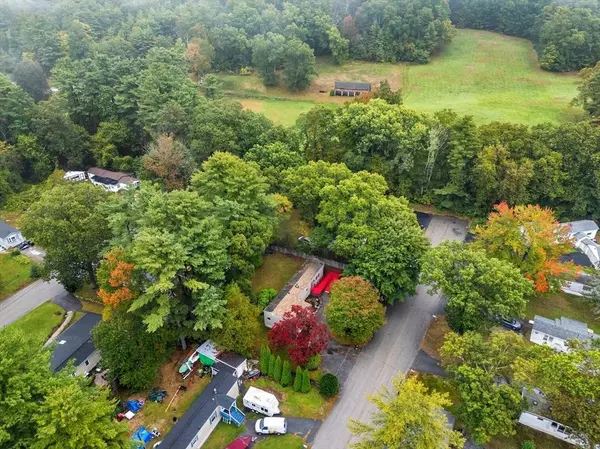 15 Humes St, Webster, MA 01570