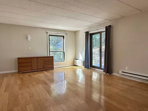 152 Turner Rd #40, Holliston, MA 01746