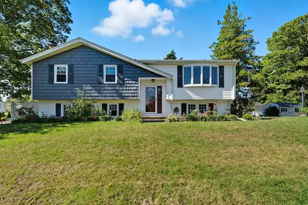 6 White Way, Stoughton, MA 02072