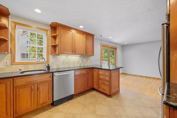 6 White Way, Stoughton, MA 02072