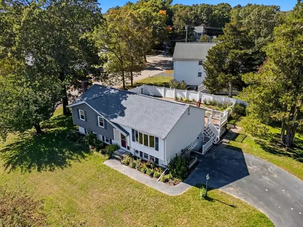 6 White Way, Stoughton, MA 02072