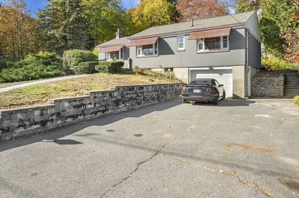 399 Union St, Leominster, MA 01453