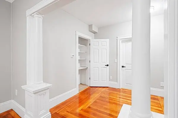 725 Boston St, Lynn, MA 01901