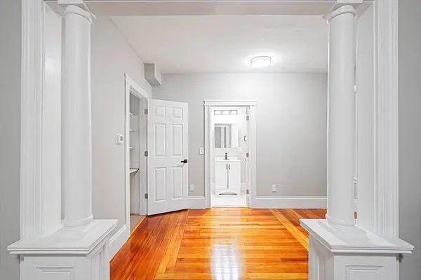 725 Boston St, Lynn, MA 01901