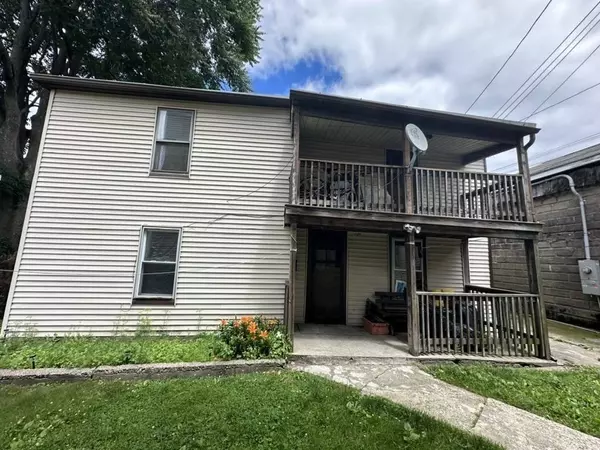 10 Ellsworth St, Worcester, MA 01610