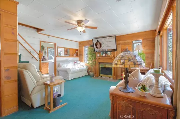 1154 Lark RD, Wrightwood, CA 92397