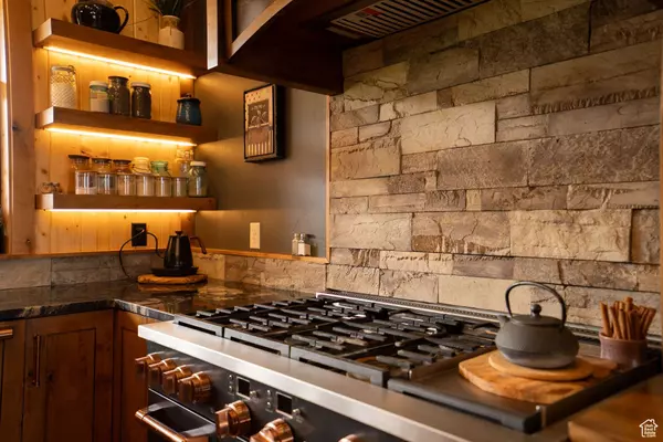 8552 W SAWTOOTH DR, Vernal, UT 84078