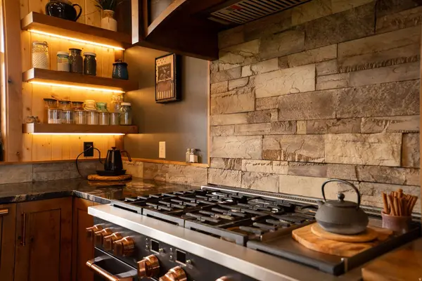 8552 W SAWTOOTH PARK DR, Vernal, UT 84078