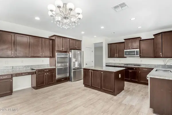 18640 W PIONEER Street, Goodyear, AZ 85338