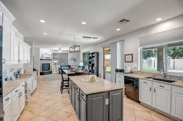 14586 W COLUMBUS Avenue, Goodyear, AZ 85395