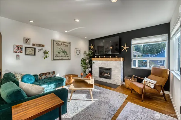 10536 NE 189th ST, Bothell, WA 98011
