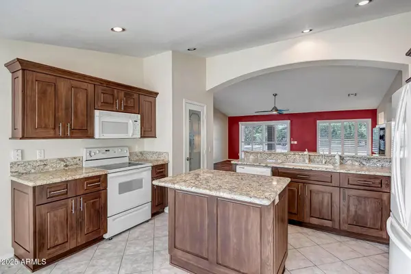 4022 N 156TH Drive, Goodyear, AZ 85395